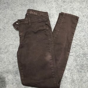 Calvin Klein black jegging.