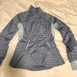 Lululemon jacket size 4