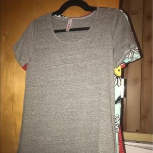 Xs lularoe classic t