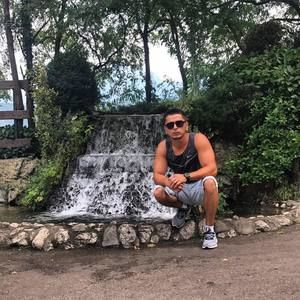 Meet your Posher, Mirza