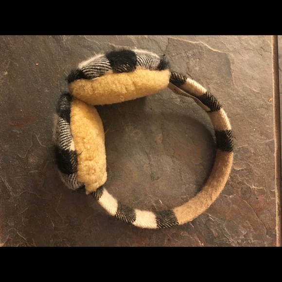 Burberry ear muffs - Picture 2 of 3