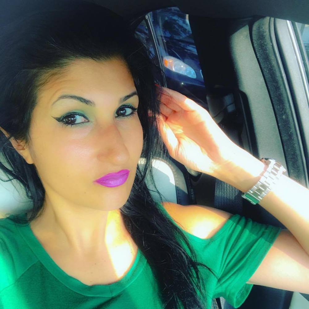 Meet your Posher, Lena