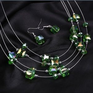 New Acrylic Beaded Silver Wire Necklace & Earrings