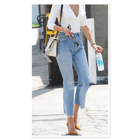 ✨Only 1 left ✨NWT Levi's raw hem kick flare Jeans - Picture 3 of 8