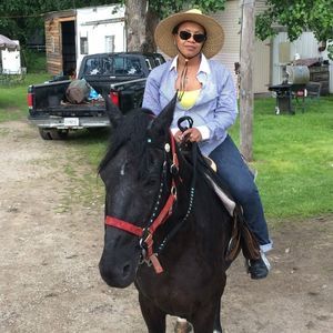 Meet your Posher, Lynn