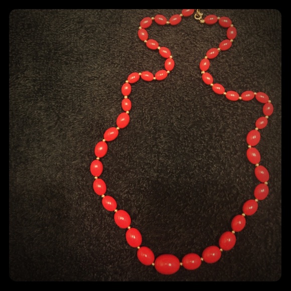 Vintage Jewelry - Vintage Red and Gold Necklace