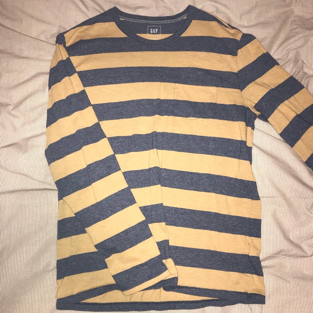 Gap Longsleeve Shirt