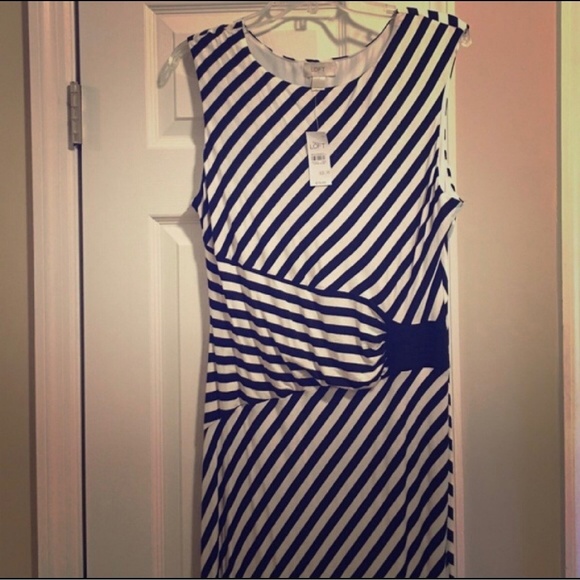 LOFT Dresses & Skirts - LOFT striped maxi dress