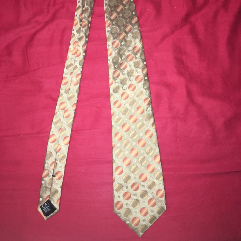 Geoffrey Beene Circle Design Tie