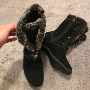 Black brilliant waterproof boots!!