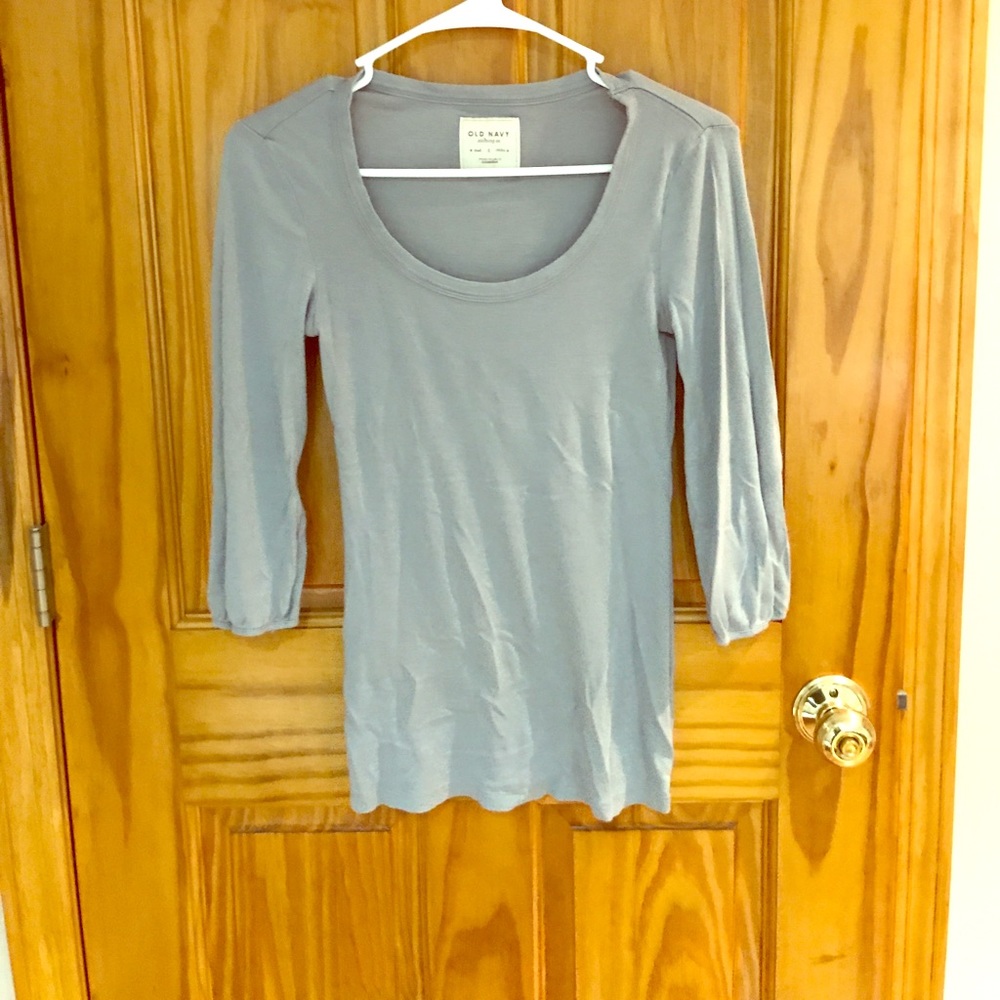 Grey. 3/4 length shirt