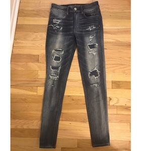 American Eagle limited edition distressed jegging