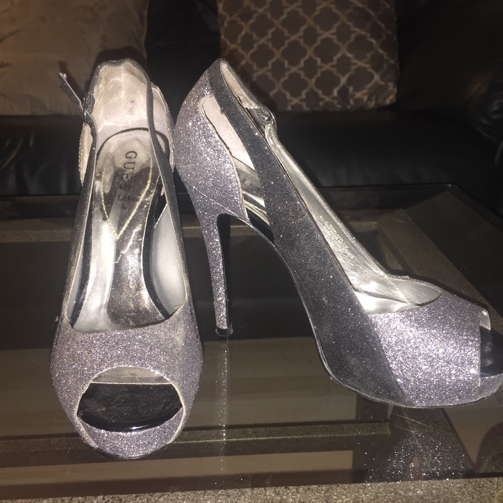 Guess Open Toe Silver & Black Pumps