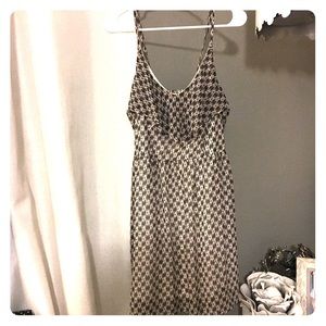 Printed dress with bodice ruffle