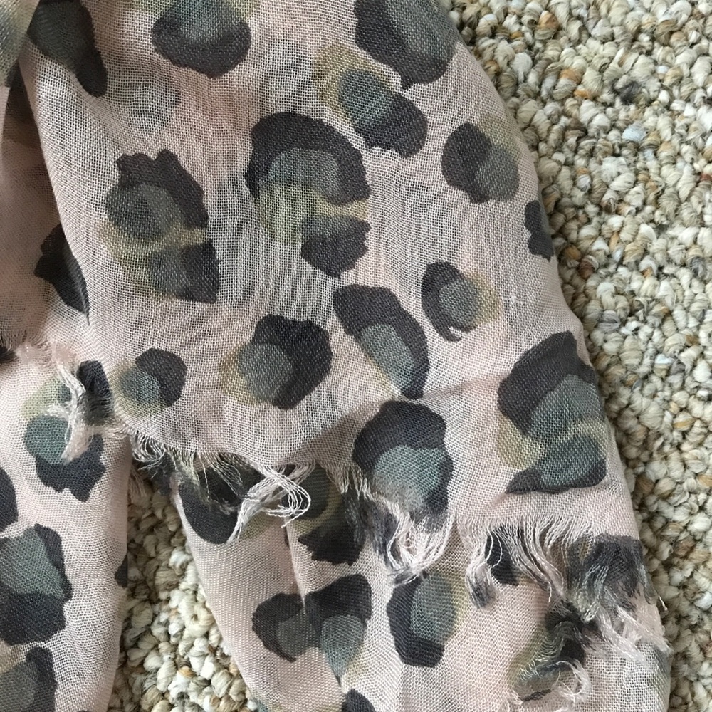 Scarf! - Picture 2 of 2