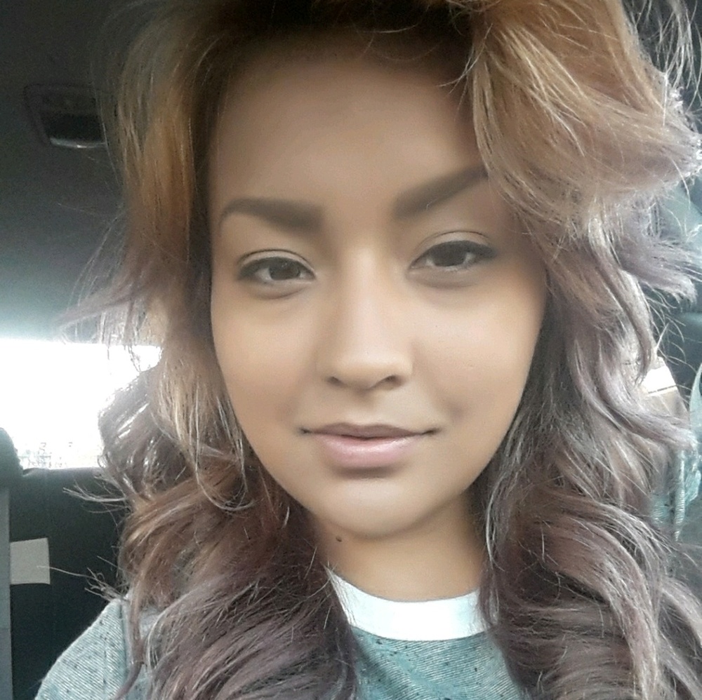 Meet your Posher, Azucena