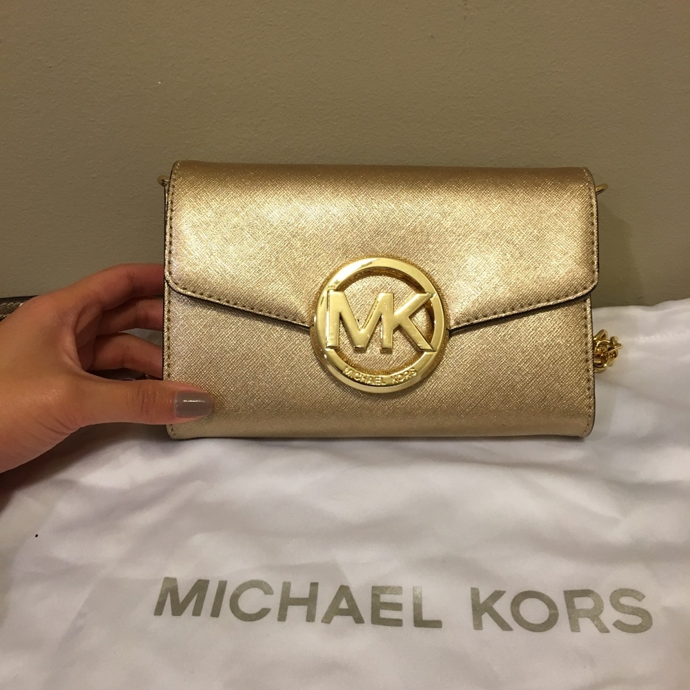 MICHAEL Michael Kors Hudson Phone Wallet Crossbody