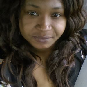 Meet your Posher, Monique