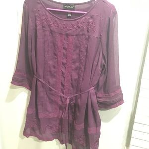 Maternity blouse - so pretty and comfortable