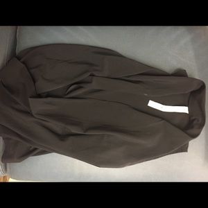 Cross over black top.