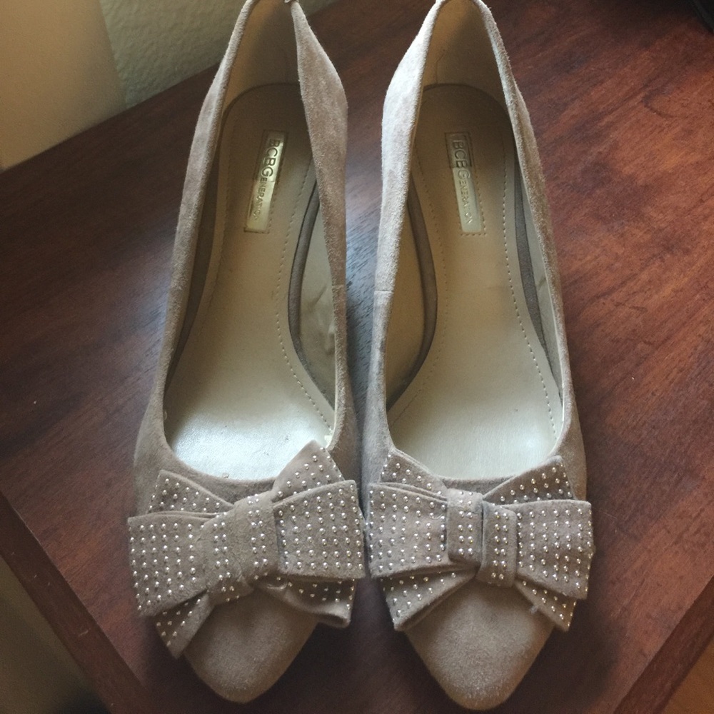 BCBGeneration formal wedges