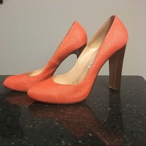 Bionda Castana orange raffia heels