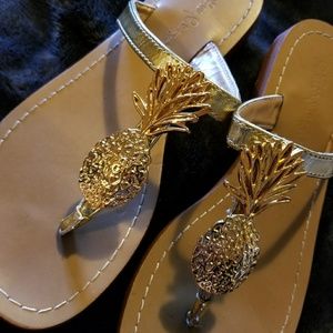 Lilly pulitzer gold pineapple sandals
