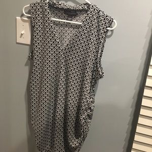 Adorable Pea in the Pod shirt in black and white