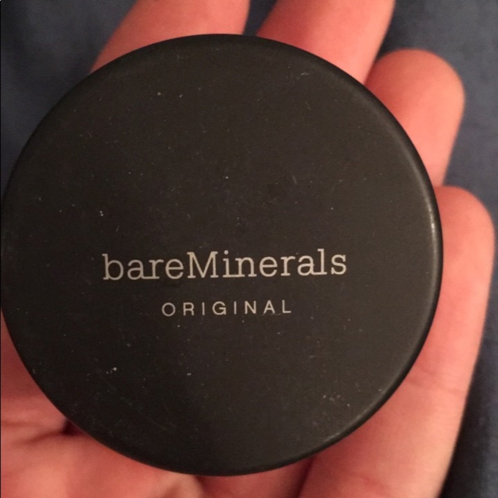Bare minerals powder foundation.