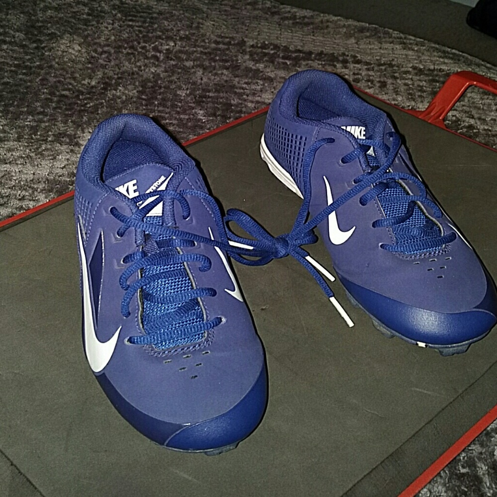 Women's softball shoes