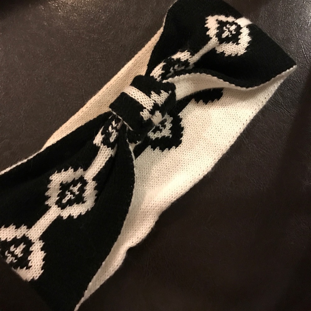 JessicaSimpson Head Band - Picture 2 of 2