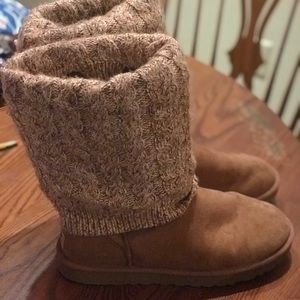 $SOLD$ UGGS