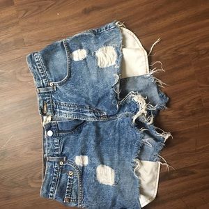 Distressed Levi shorts