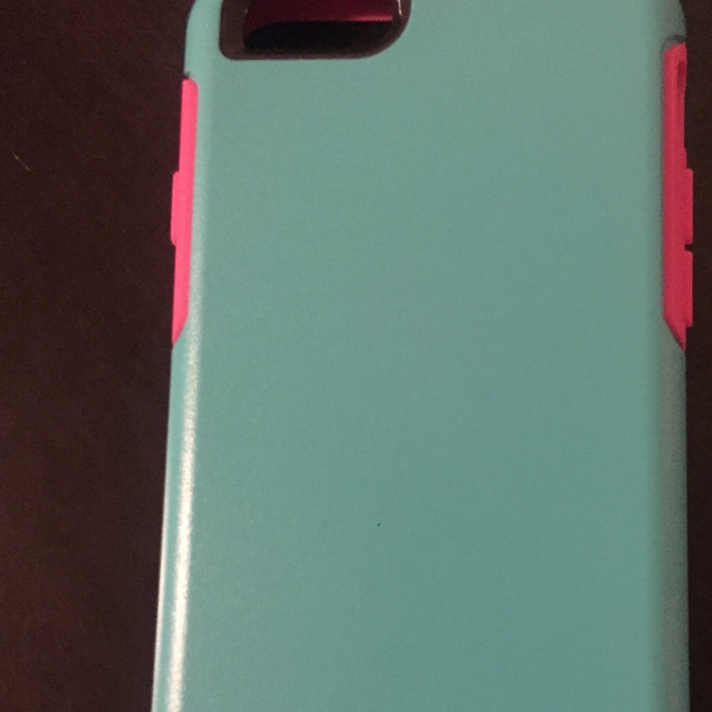 Otterbox and Speck iPhone 6 phone cases!