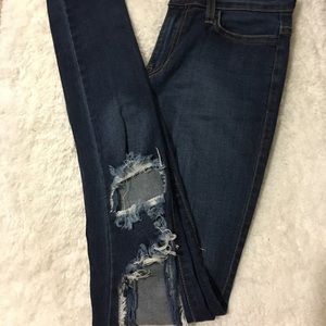 FashionNova distresses denim
