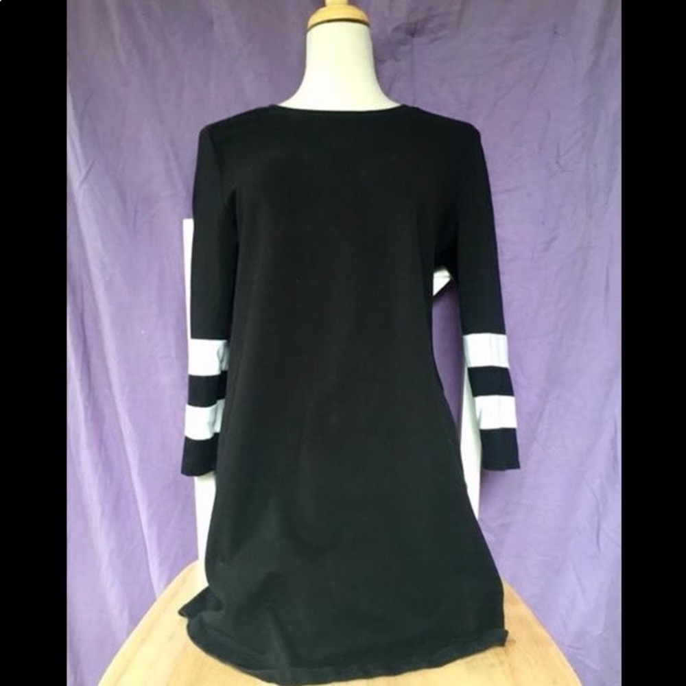 Forever 21 Black dress