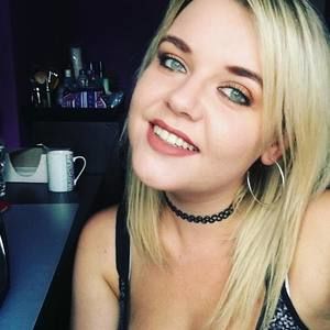 Meet your Posher, Bruna