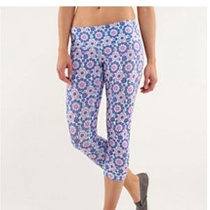 lululemon athletica Pants - lululemon Wunder Under Crop lululemon athletica Pants - lululemon Wunder Under Crop