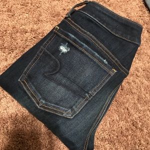 NWOT American Eagle ripped jeans