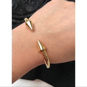 Spikes gold bracelet bangle