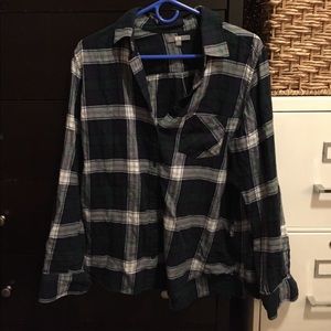Uniqlo blue/green plaid XL button up shirt