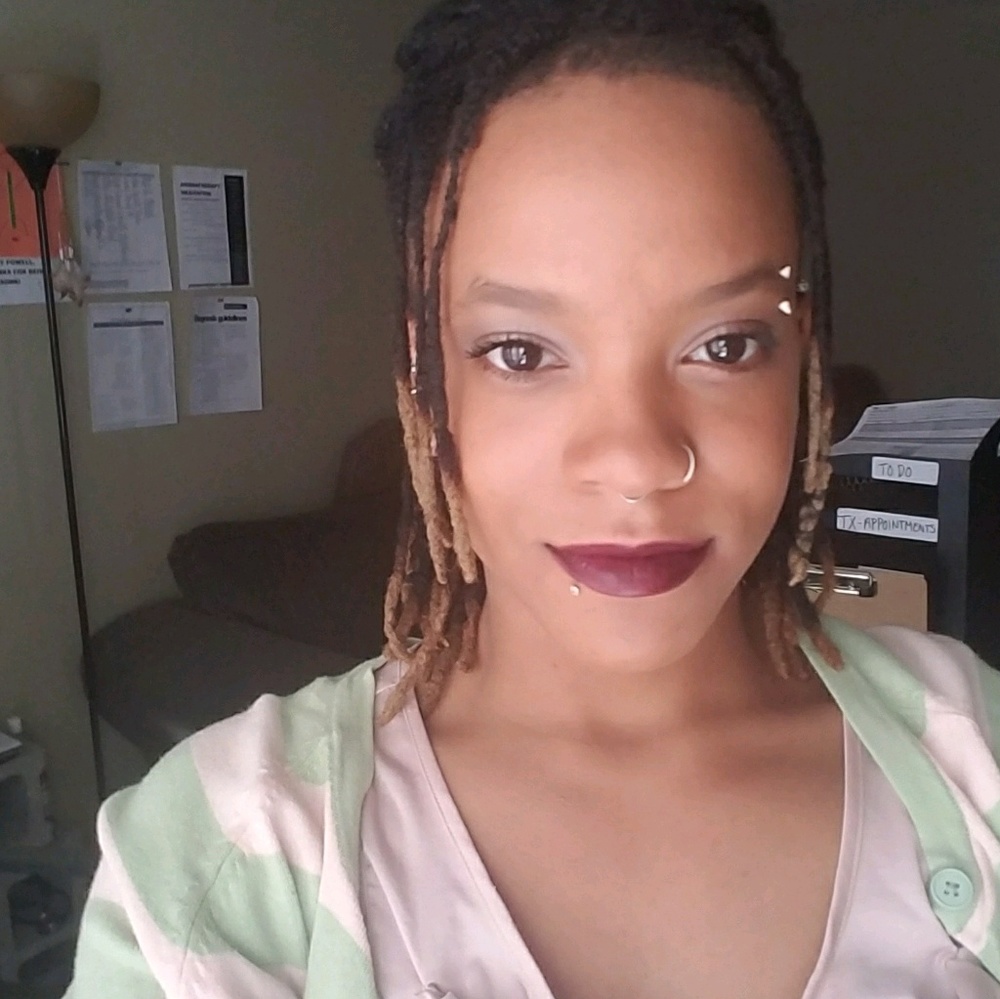 Meet your Posher, Haley