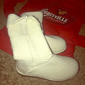 💝white inspired sweater boots!!!💝