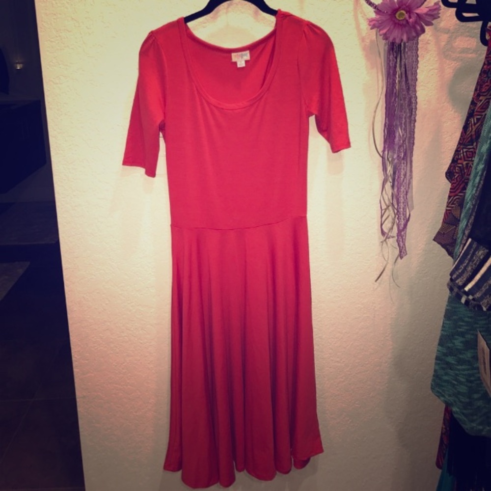 Small Lularoe Nicole EUC