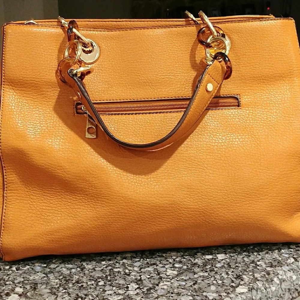 Hand bag