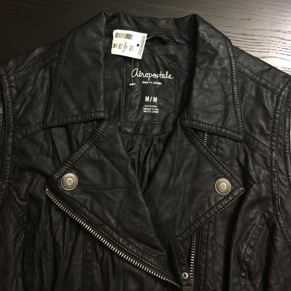 *FIRM! LEATHER LIKE VEST - Picture 4 of 4