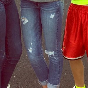 ripped skinny jeans