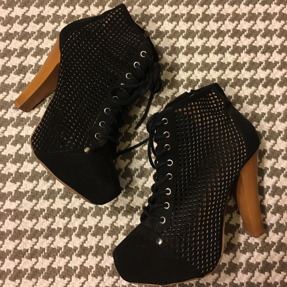 Cute booties!