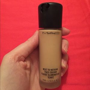 MAC next to nothing face colour foundation