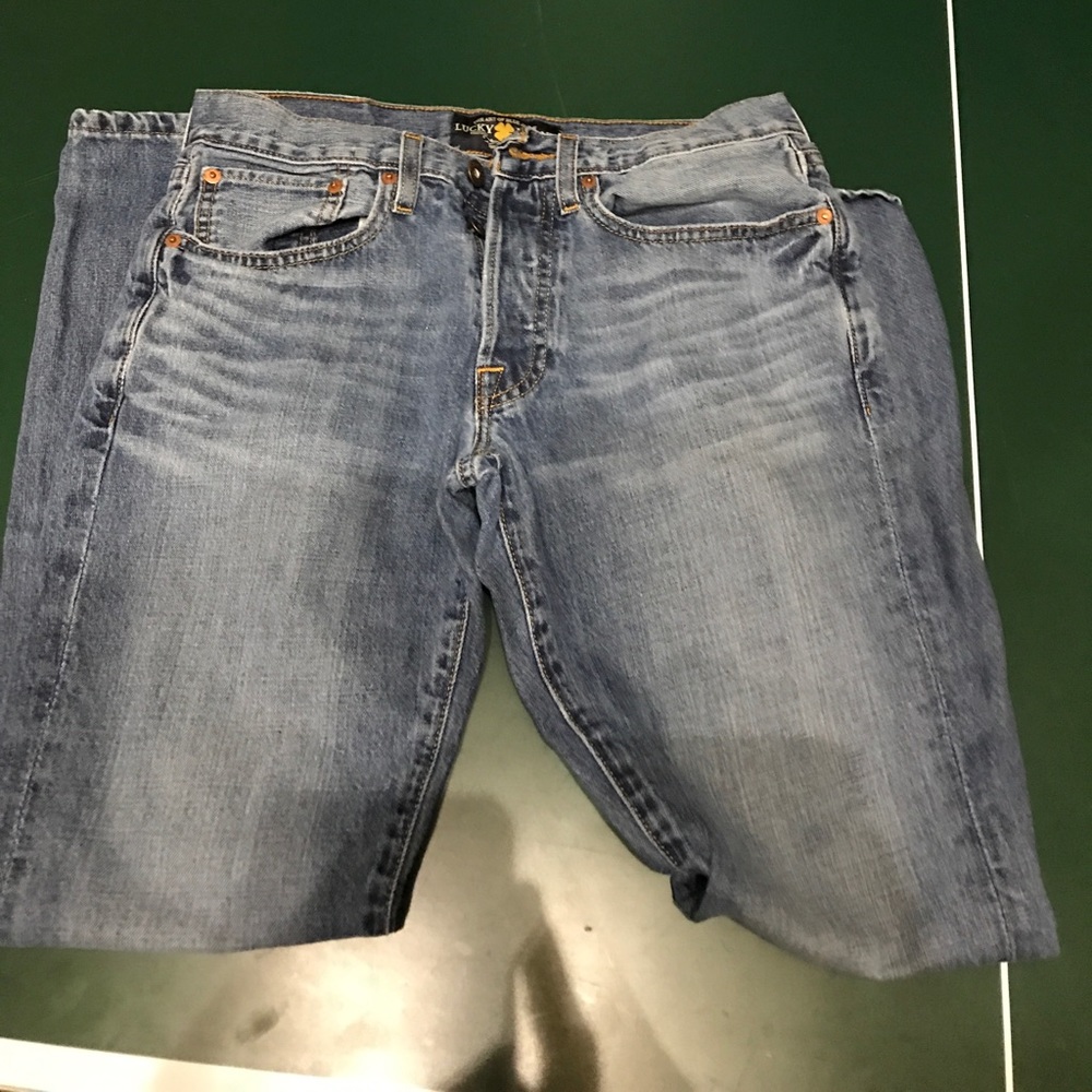 Awsome lucky brand jeans for the best price!!